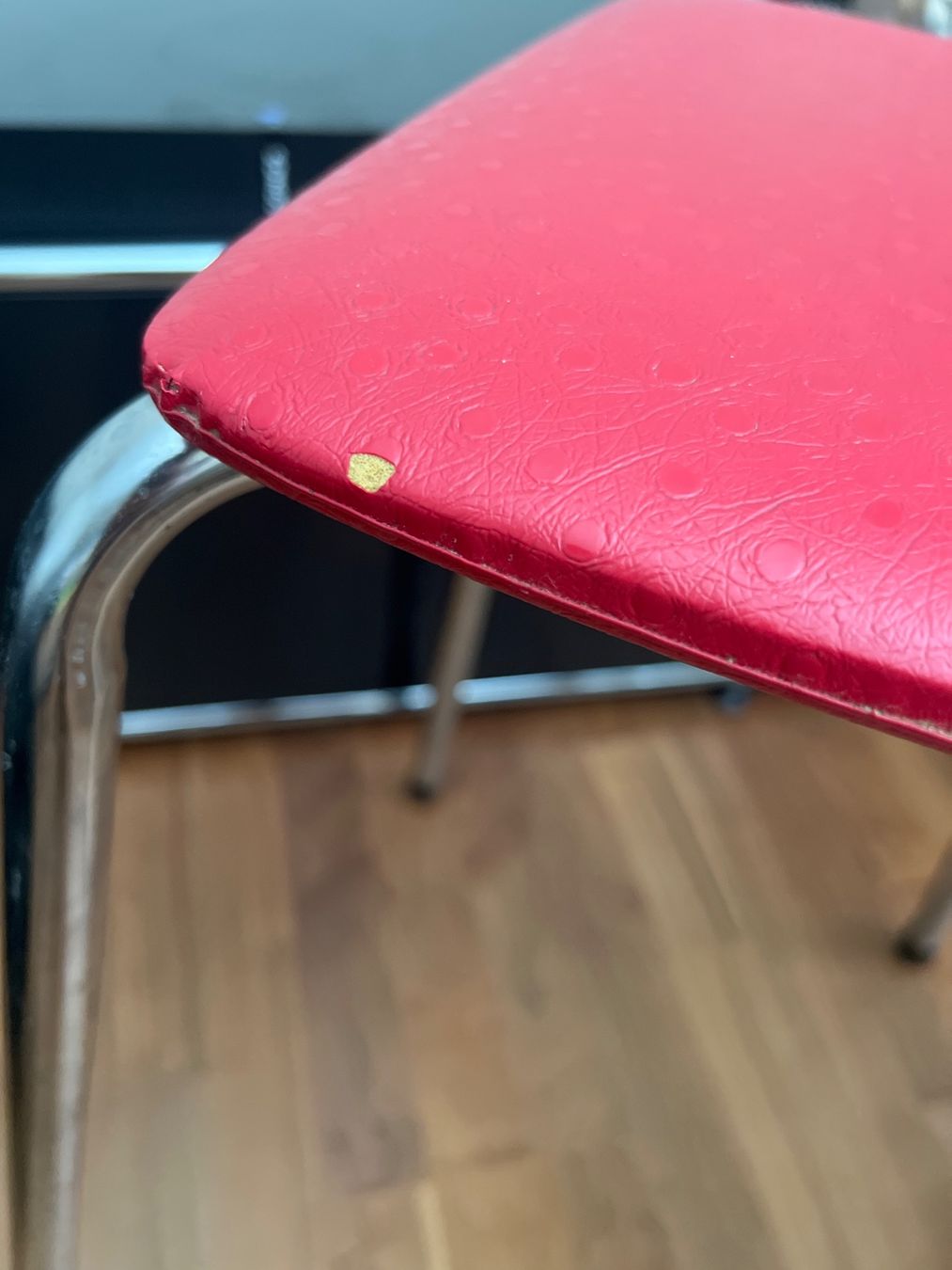 Hocker: Tritthocker Vintage Rot – Gebraucht aus Jona von Sariksa 9