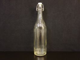 alte Flasche MINERALQUELLE ROMANEL EMARO SA 1968