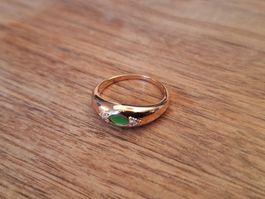 Ring Gelbgold 14K (punziert 585) grüner Stein Gr. 52
