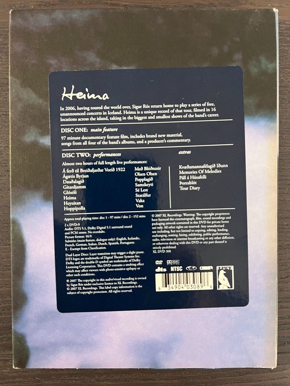 Tutti i DVDs: Heima – Usato da Zürich venduto da FilmFreunde 1
