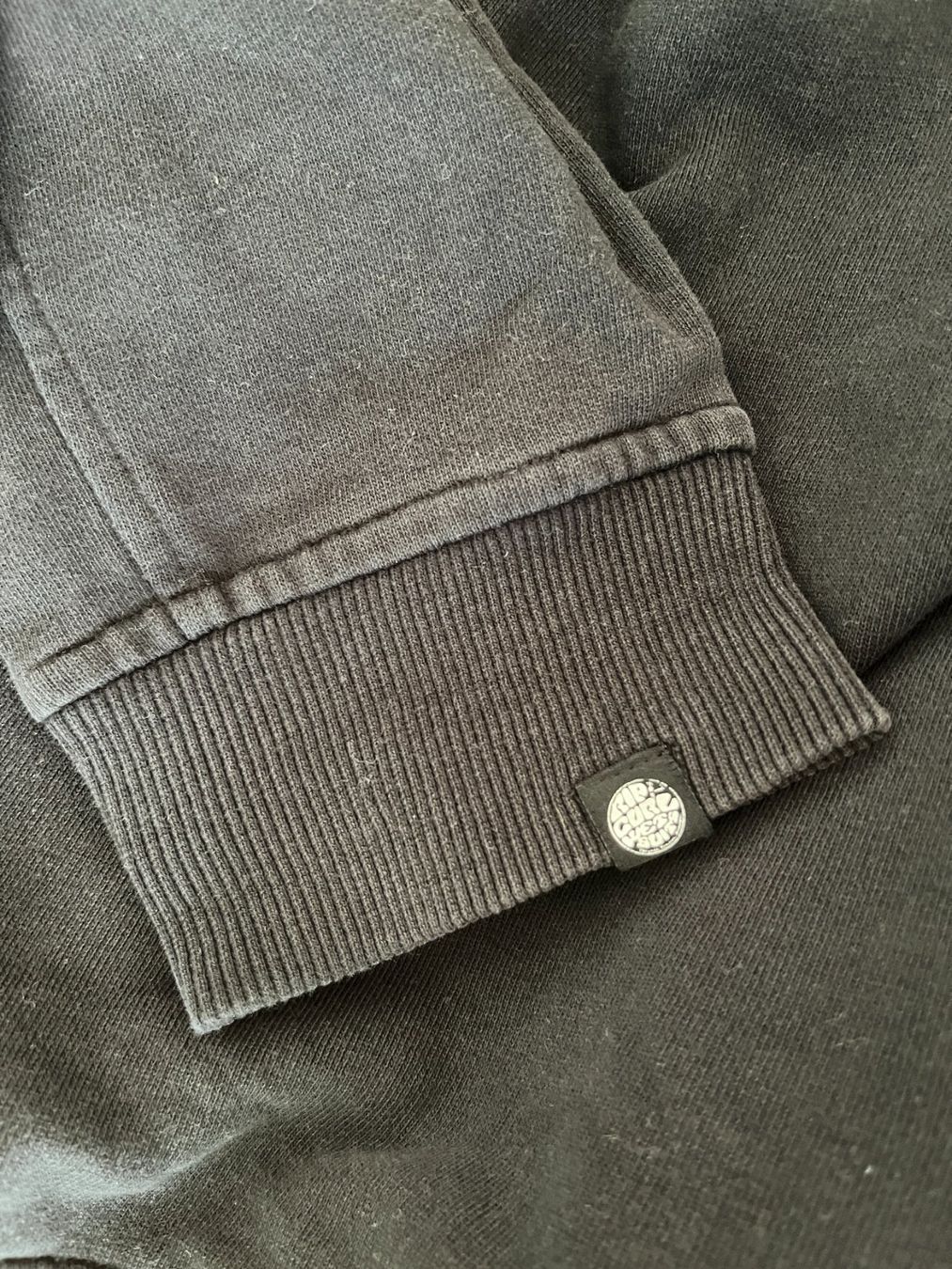 Rip Curl Pulls & Sweat-shirts: CREW NECK SWEATER/PULLOVER von RIPCURL – D'occasion à Zürich par Ankawhi 5