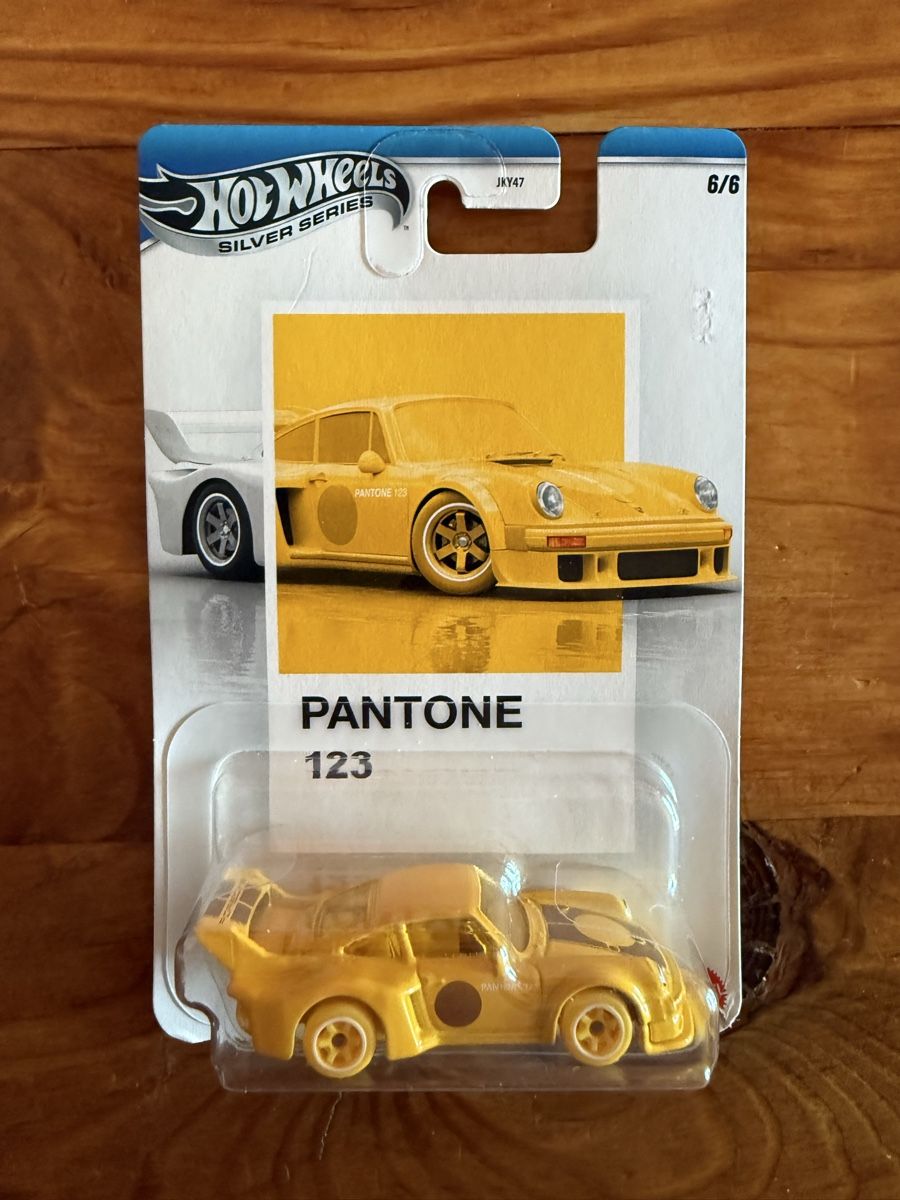 Porsche Modellini d'auto: Hot Wheels Porsche Pantone 6/6 – Nuovo e nell'imballaggio originale da Chavornay venduto da blackmoon02