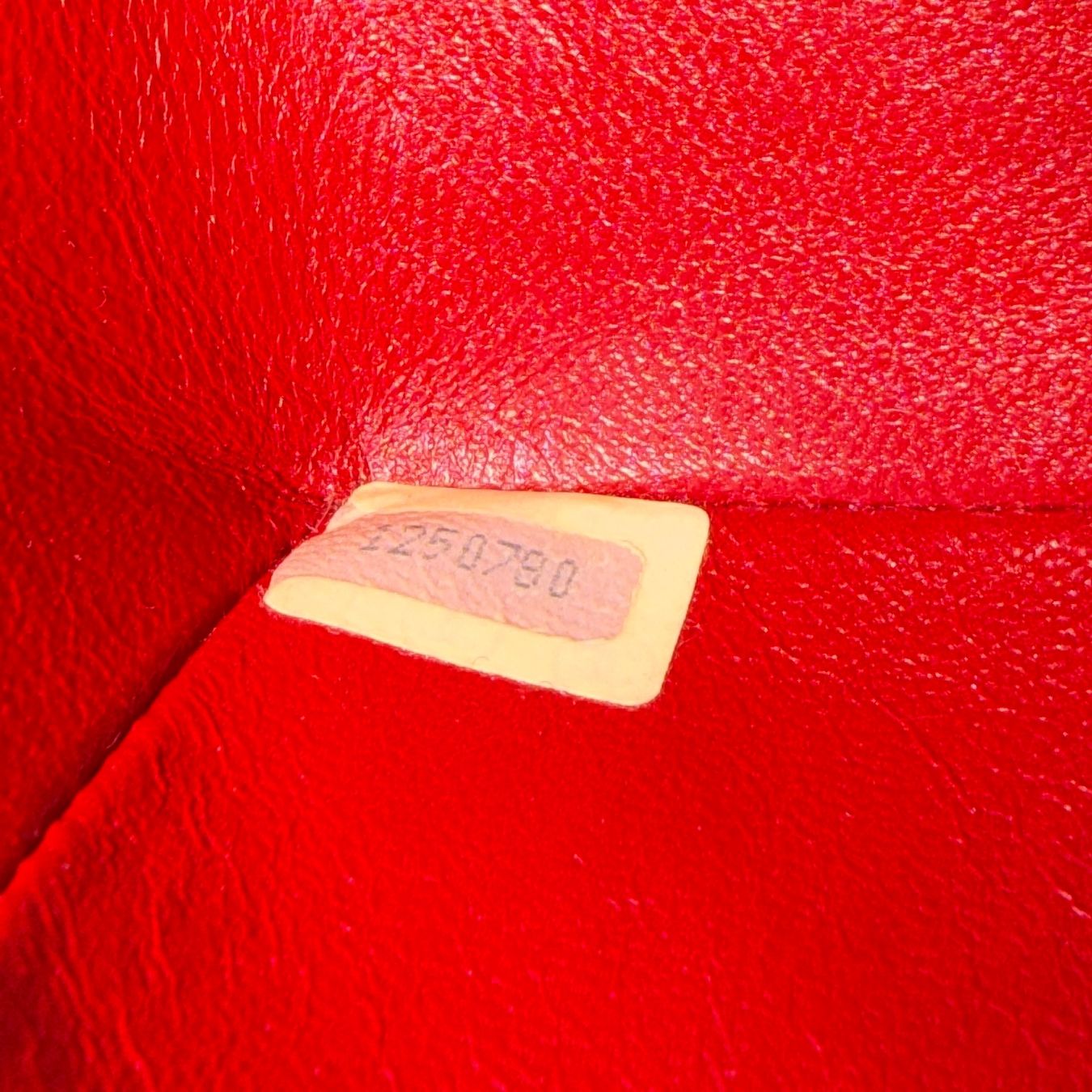 Chanel Borse da donna: RARE Authentique Sac CHANEL Timeless Square rouge – Usato da Carouge GE venduto da loveluxury 8
