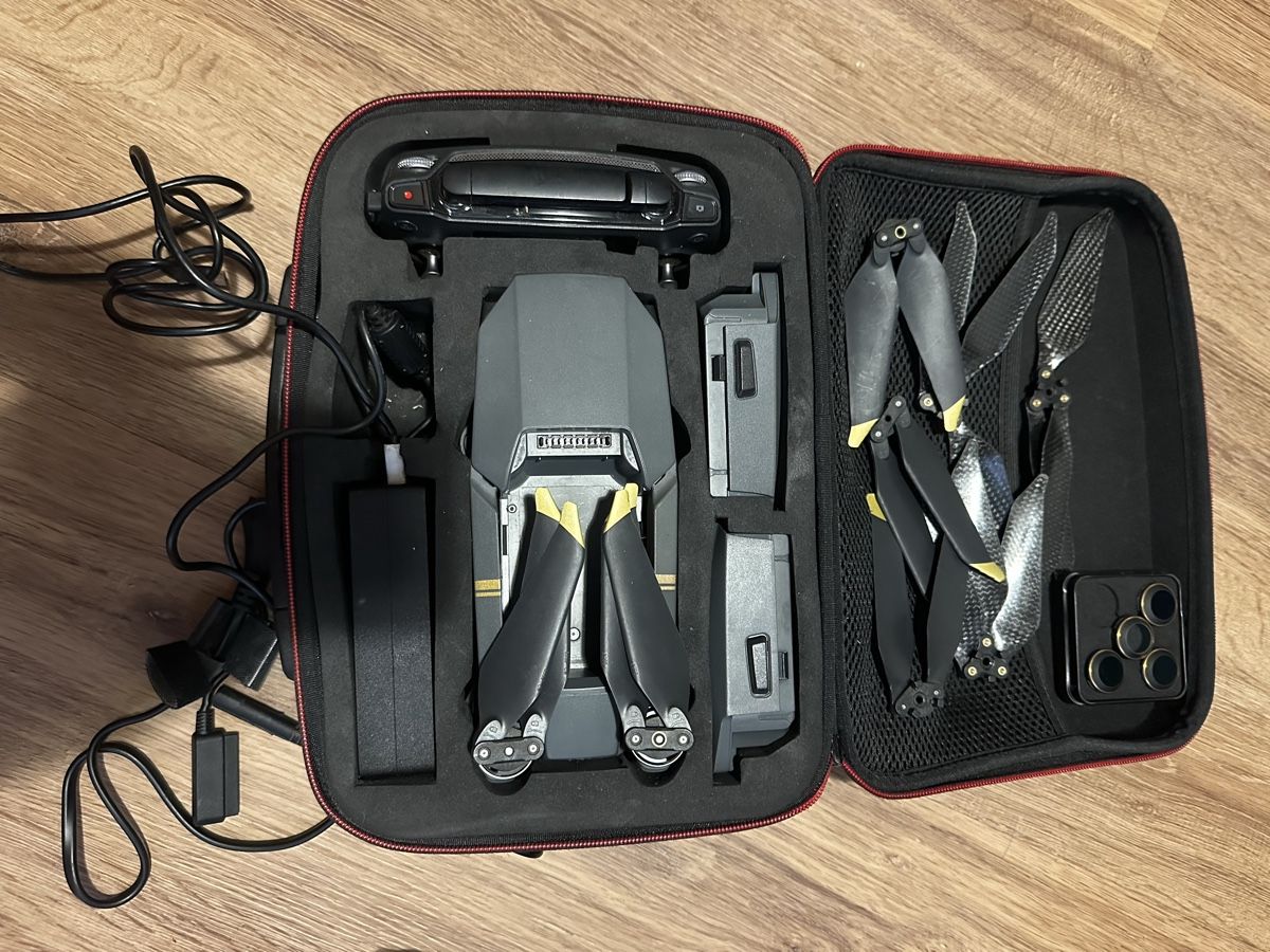 DJI Videocamere: DJI Mavic Pro Drohne mit Zubehör – Usato da Büren SO venduto da Robin.01