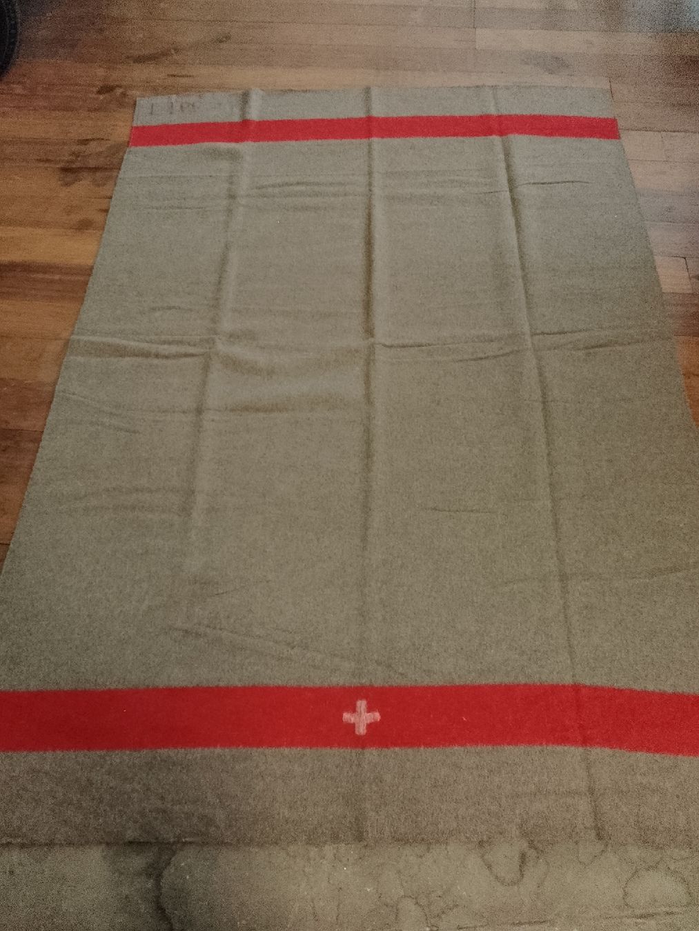 Schweizer Armee Coperte: Schweizer Armeedecke, Zustand wie neu. – Usato da Trubschachen venduto da Caddy8 1