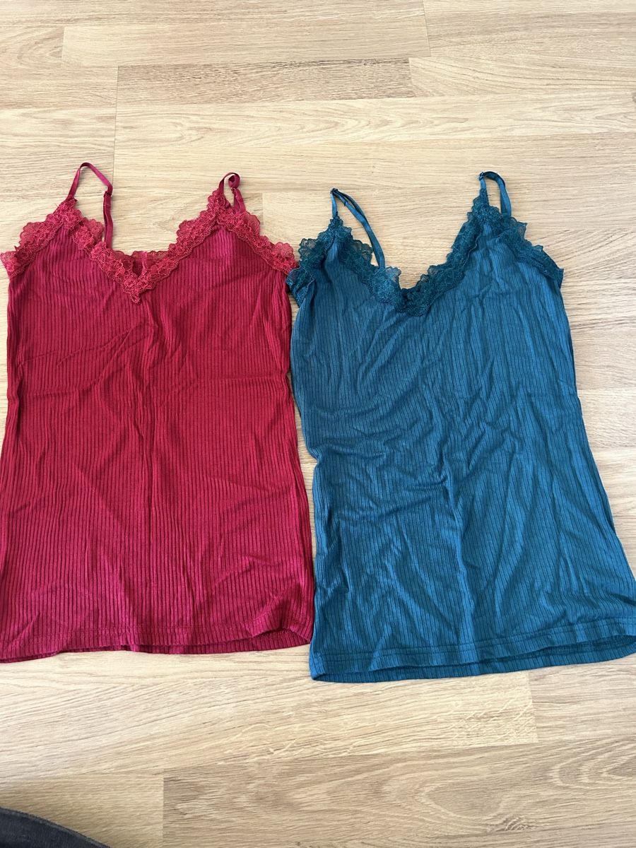 Travi: 2x Top  Gr.XS – Usato da Langenthal venduto da Nadia075