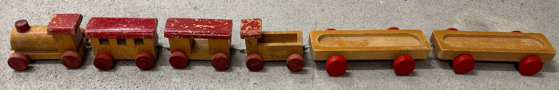 Giocattoli: Vintage Holz Zug – Usato da Zürich venduto da tam_c9gv