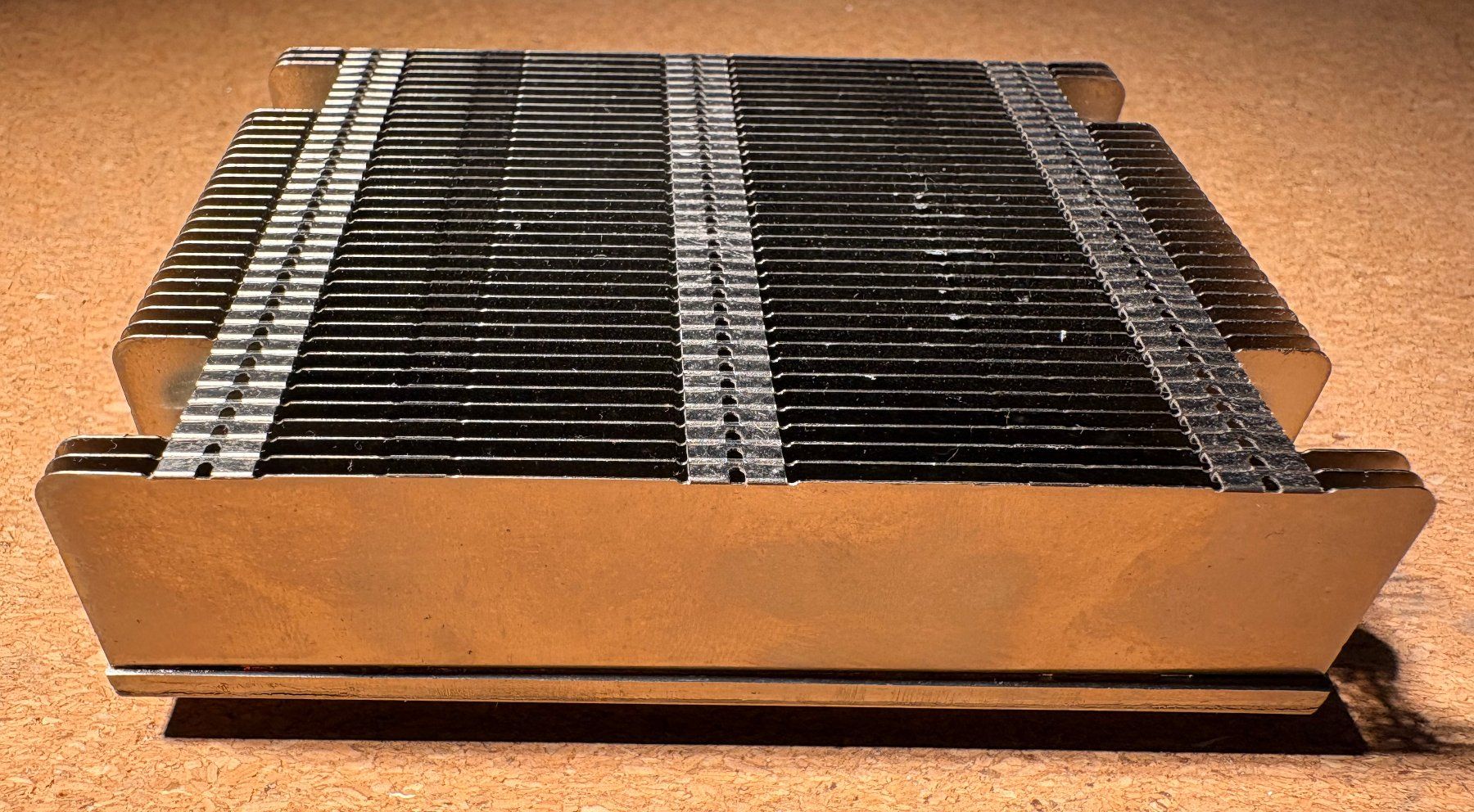 Componenti elettronici: 2x Supermicro SNK-P0057PS CPU heatsinks (LGA 2011 narrow) – Usato da Bern venduto da Gambuzino 2