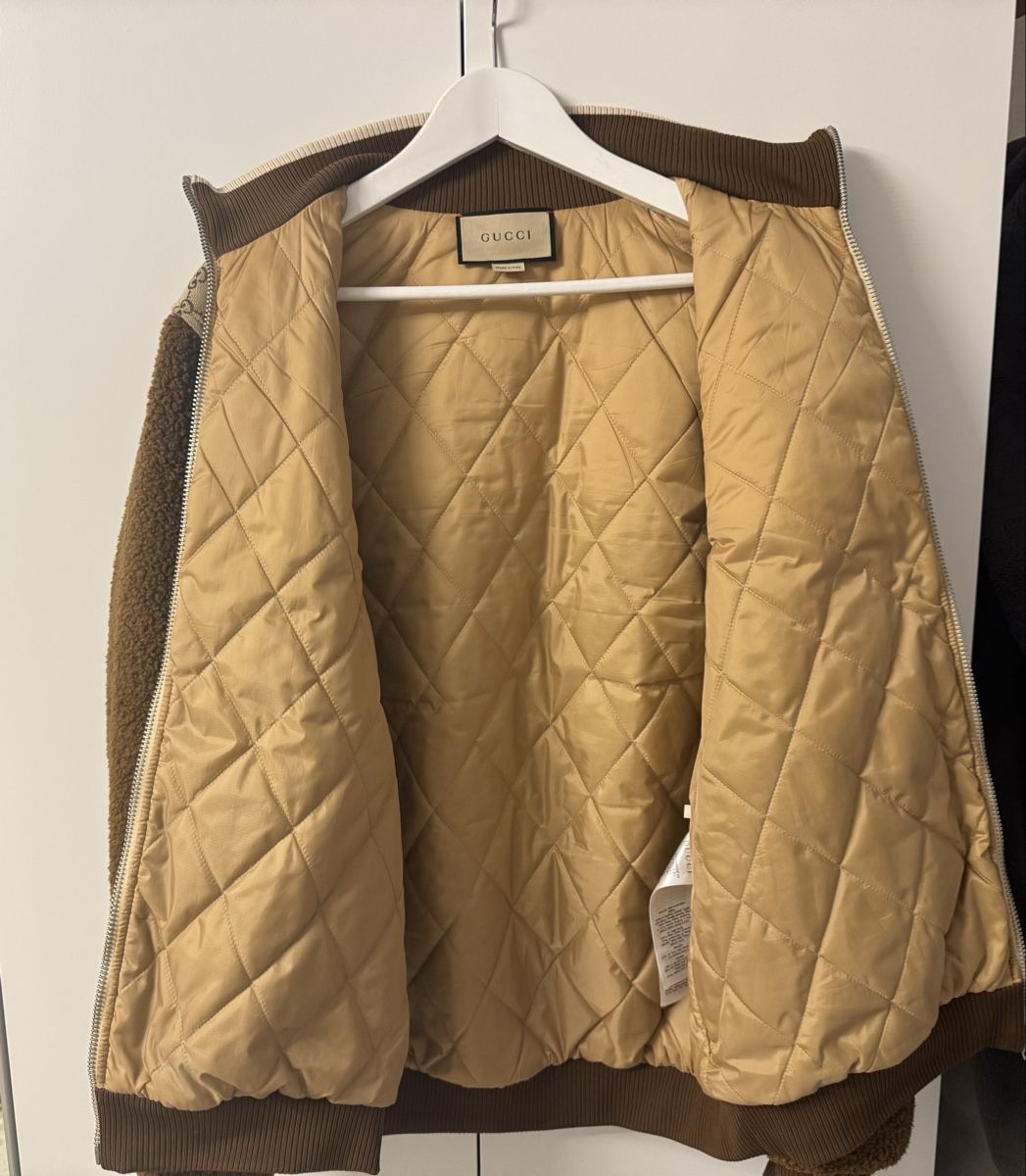 Gucci Giacche: Gucci GG Fleece Jacke Gr.M – Usato da Neftenbach venduto da dco_vy6w 3