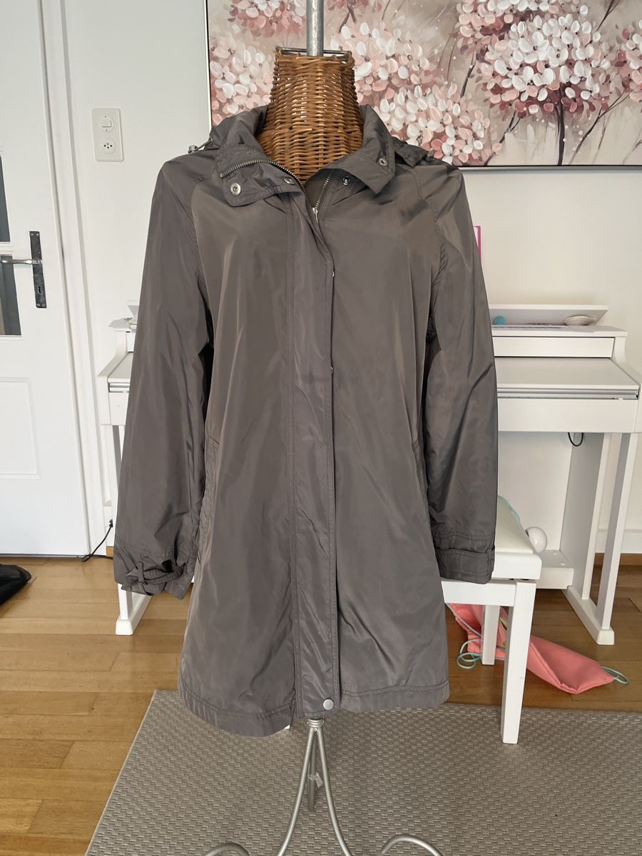 C&A Giacche: Übergangsjacke mit Kapuze, Khaki, 38 – Usato da Solothurn venduto da Bobesch08 1
