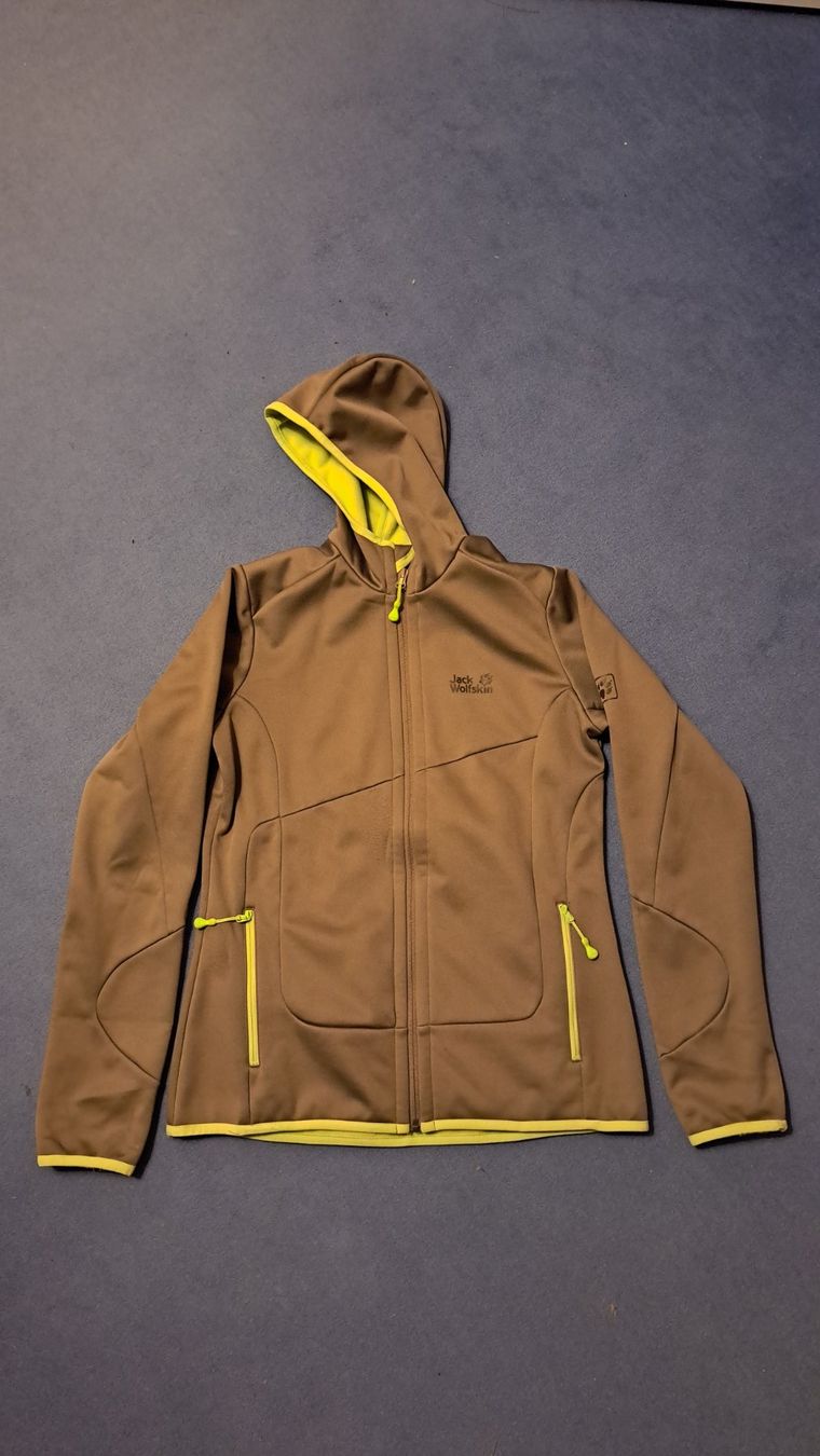 Jack Wolfskin Jacken: Jack Wolfskin softshelljacke – Gebraucht aus Horw von tan_5chx