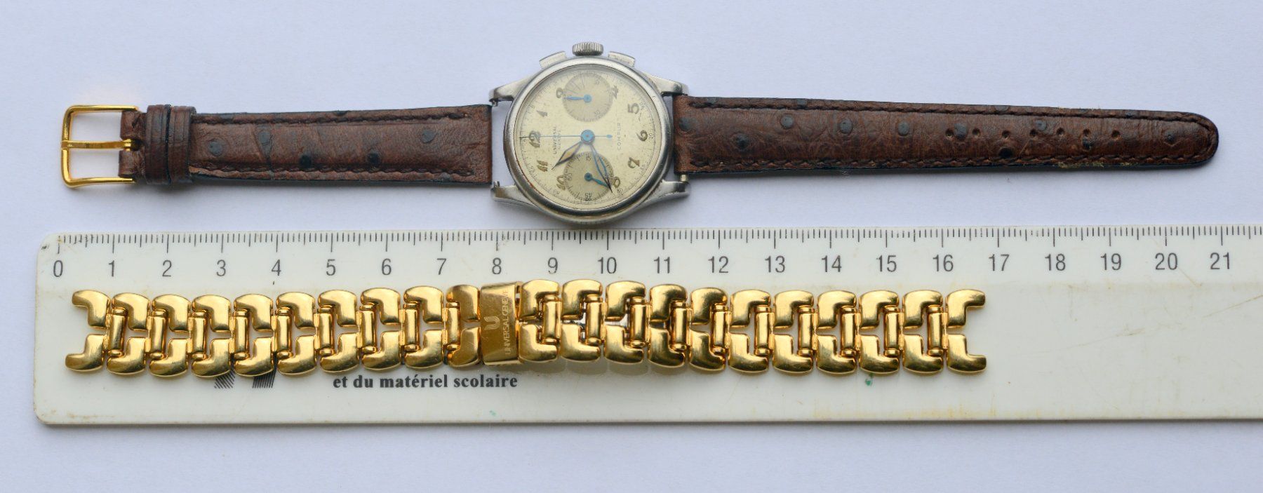 Universal Genève Uhren: Petit chrono "Compur" de la marque "Universal Genève" – Gebraucht aus Neuchâtel von  1