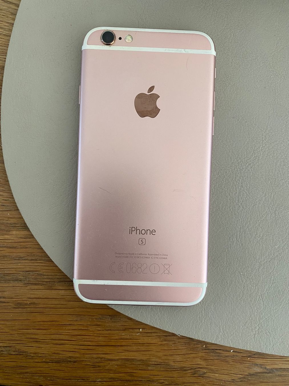 Apple Portables: iPhone 6s – Défectueux à Adliswil par Busys 1