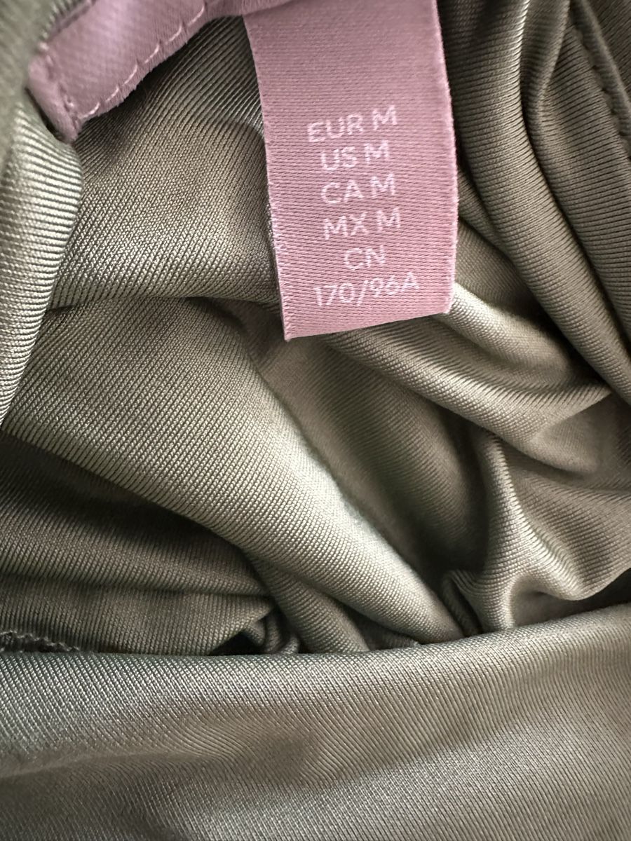 H&M Robes: Damen Elegante figurbetonte Kleid Gr/M – Neuf (Voir description) à Basel par Ivana_4 4