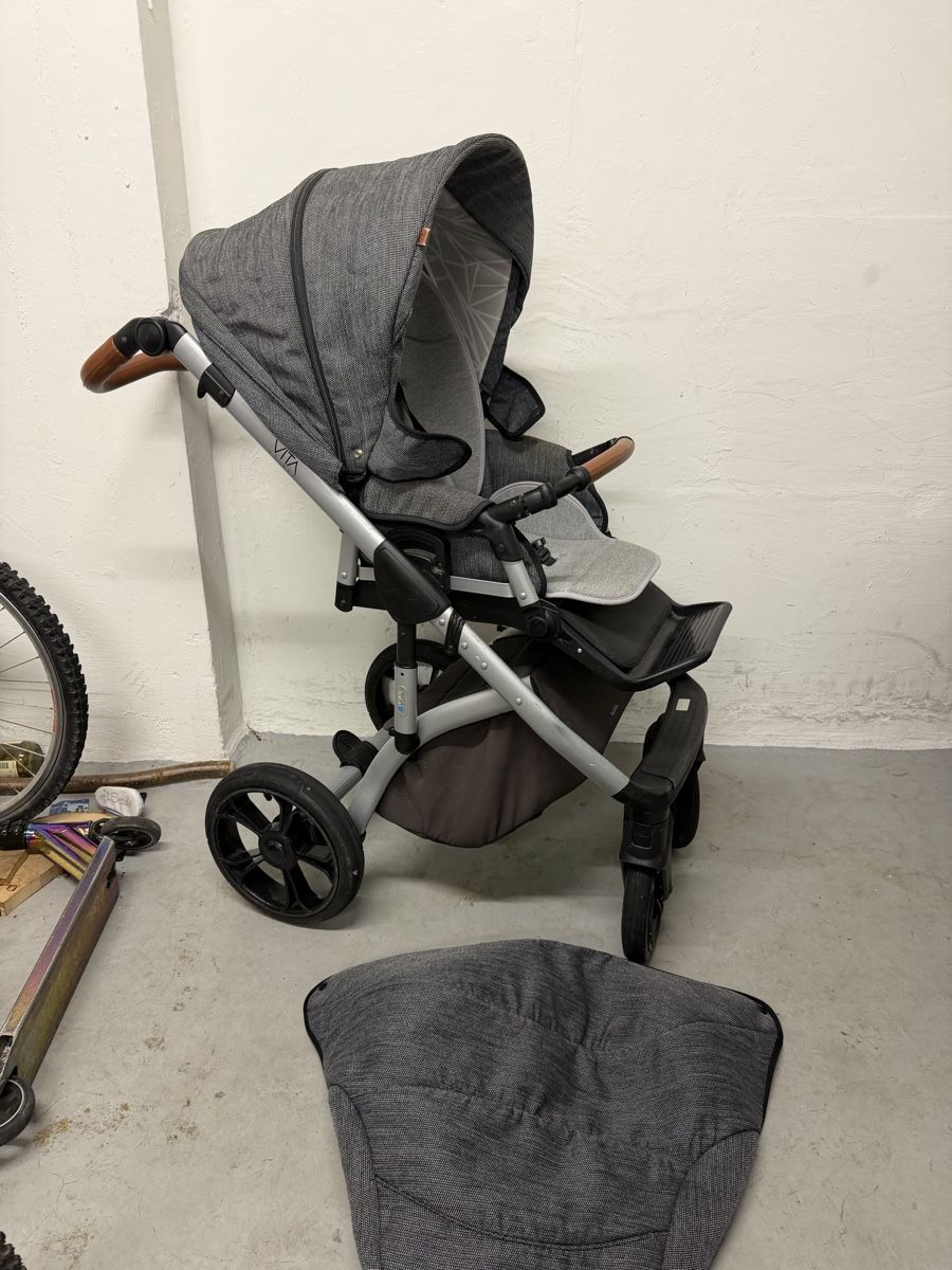Kinderwagen: Kinderwagen  – Gebraucht aus Unterentfelden von van_m8g7 2