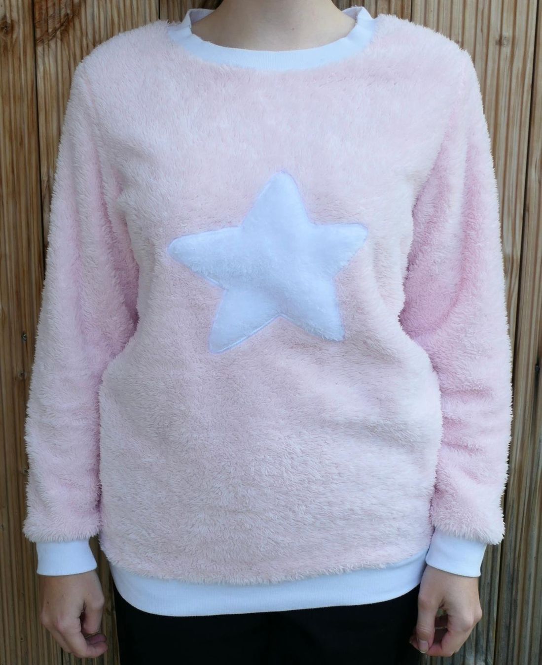 Maglioni & Felpe: Pullover flauschig – Usato da Münchenbuchsee venduto da Yothu