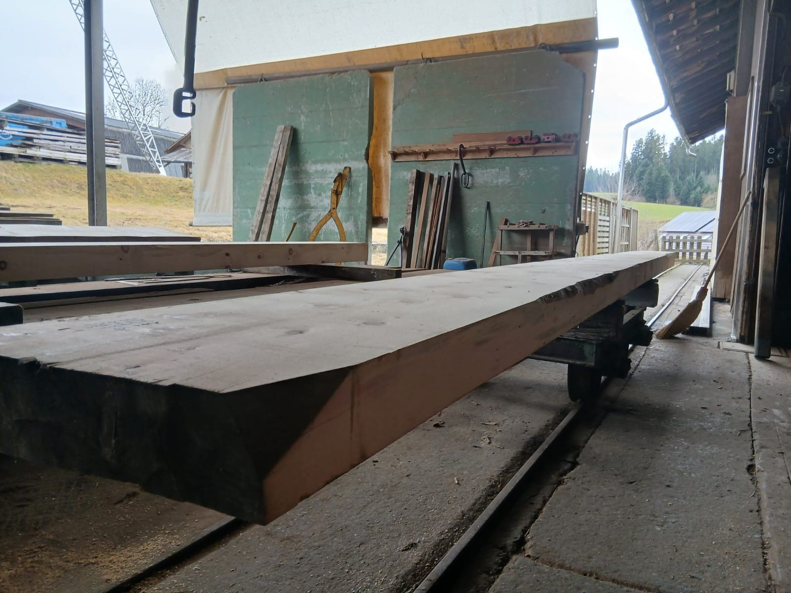 Articoli in legno: Arve Holz Balken Nr. 1 – Nuovo (secondo la descrizione) da Hasle LU venduto da Arag08 1