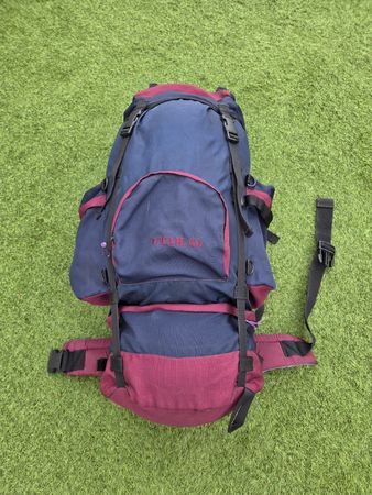 Guter Rucksack f. Wandern & Reisen, gr. 70l, blau/bordeaux,