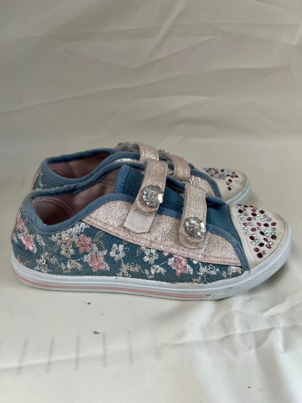 Scarpe per ragazze: Jeansturnschuhe Grösse 30 – Usato da Zürich venduto da Drahtzug 2