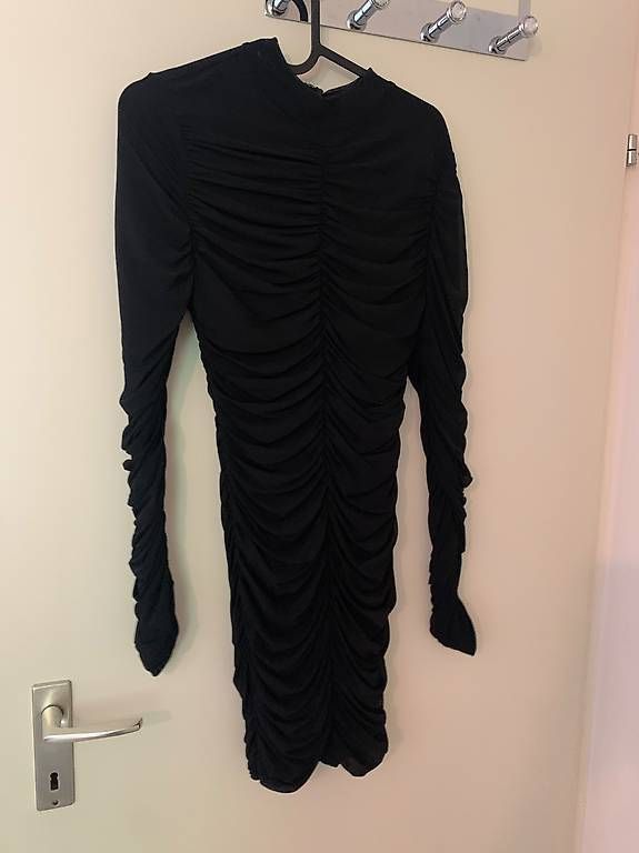 Guess Vestiti: GUESS kleid M – Usato da St. Gallen venduto da mar_rkm7 1