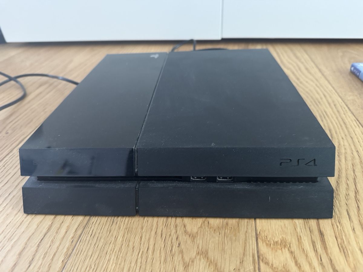 Sony Console: Playstation 4 Konsole mit 3 Spielen und Controller – Usato da Wettingen venduto da Mogel76 2