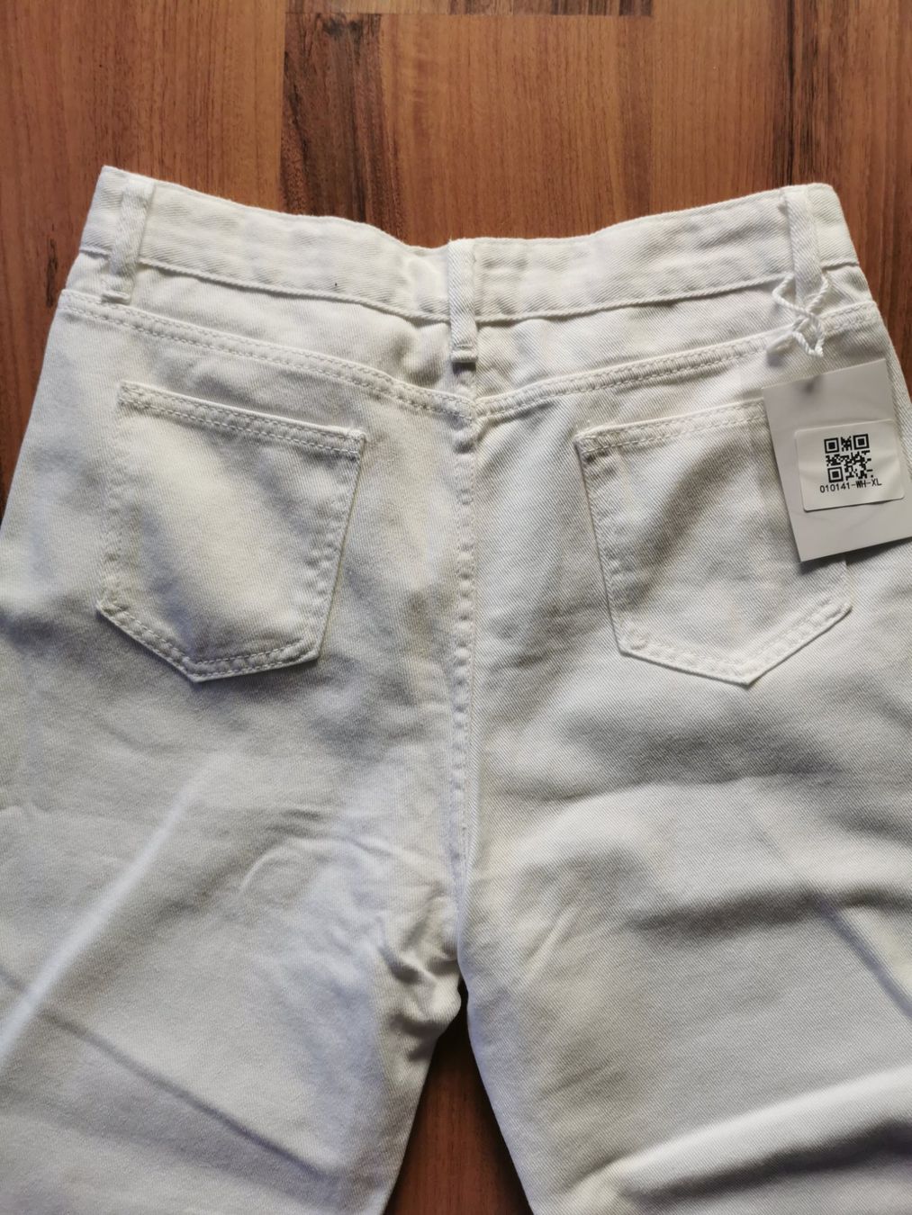 Jeans: Damen Jeans weiss – Neuf avec emballage d'origine à Glattfelden par sut_q8d2 4