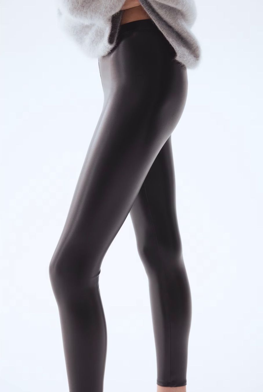 H&M Leggings: LEGGINGS MIT COATING Grösse XL – Nuovo e nell'imballaggio originale da Uetendorf venduto da Stoun