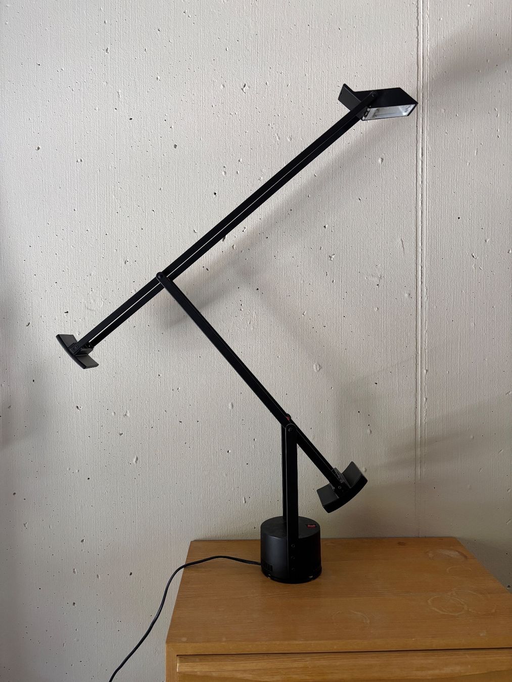 Artemide Lampen: Artemide Tizio Lampe – Gebraucht aus Horgen von cgf95 1