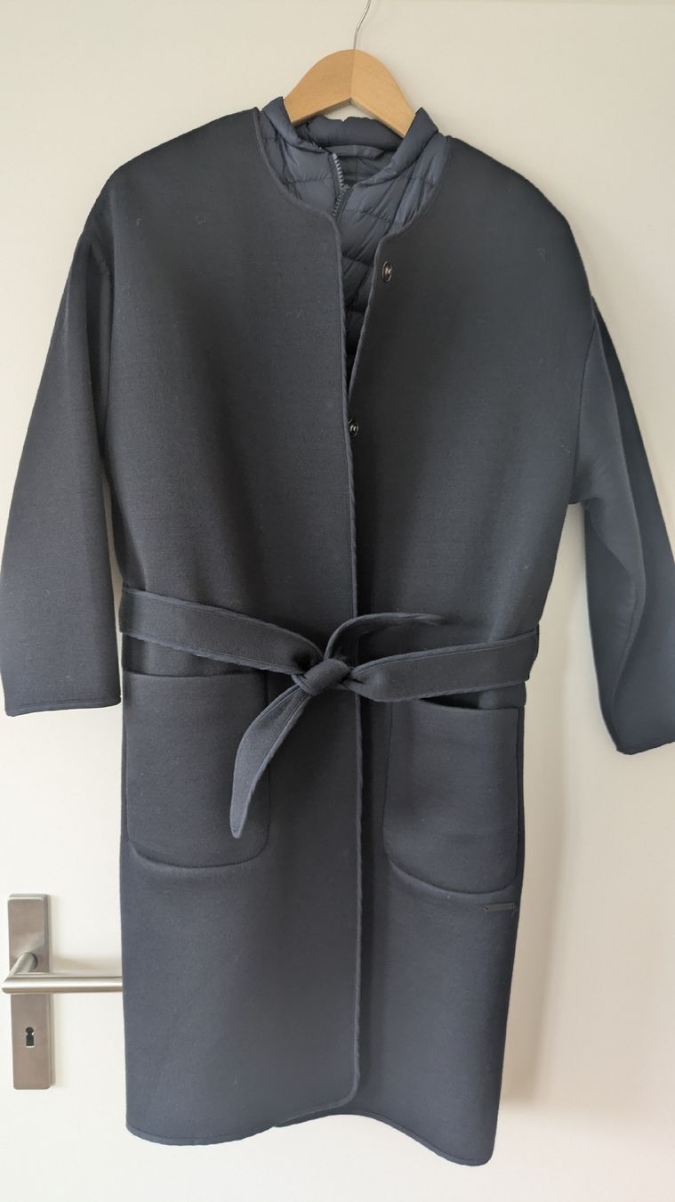 Peak Performance Cappotti: Peak Performance Wollmantel mit Steppinnenjacke Gr. S – Usato da Zürich venduto da broedl 7