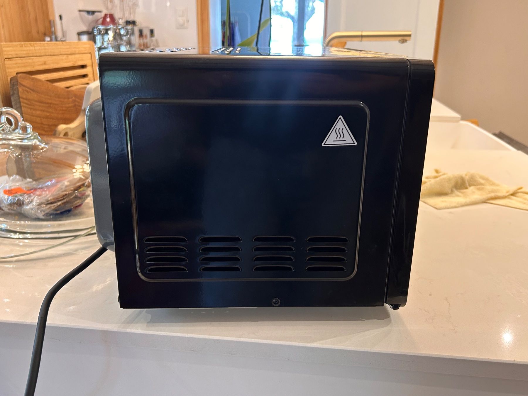 Küchengeräte: HELL'S KITCHEN MWX 2000 MIKROWELLE MIT GRILL – Gebraucht aus Tafers von JP911 4