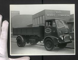 Fotografie Lastwagen Morris mit Hamshaw 