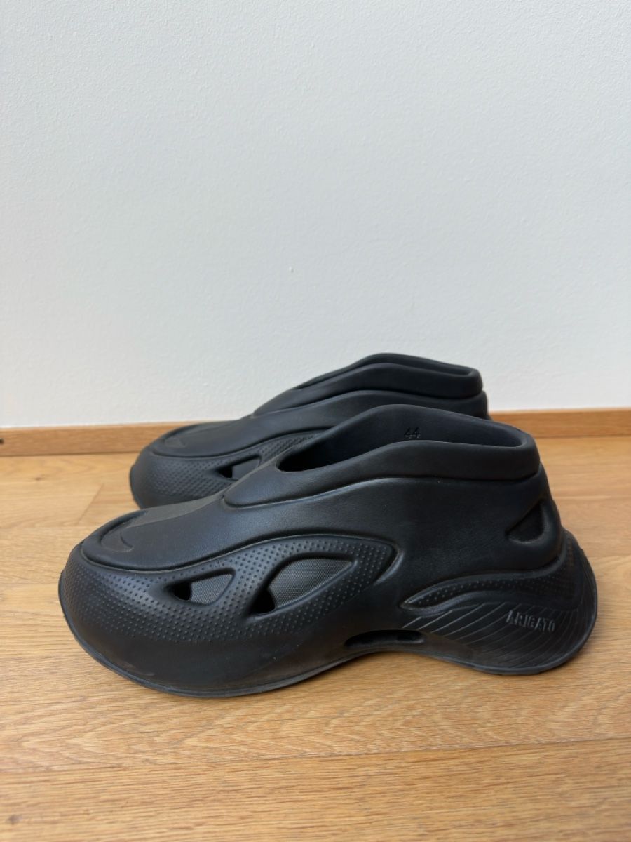 Axel Arigato Scarpe da uomo: Axel Arigato Pyro Sneaker Runner 44 – Nuovo (secondo la descrizione) da Basel venduto da wardrobeupdate