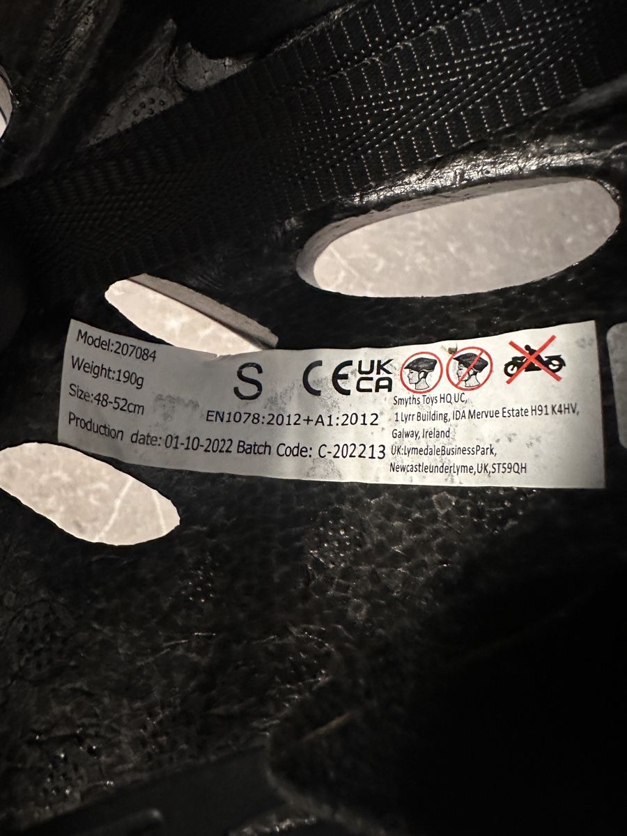 Caschi: Mädchen Fahrradhelm Gr. 48-52cm – Usato da Oberwil-Lieli venduto da YogaTeacher 4