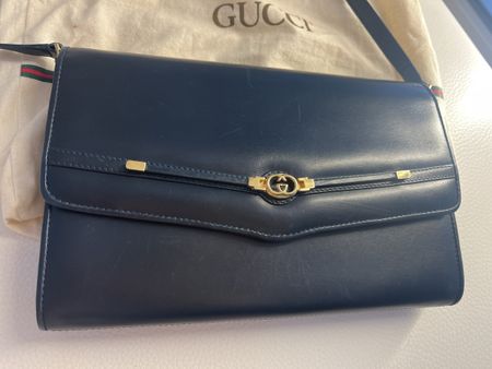 Sac bandoulière Gucci vintage cuir lisse bleu Petrol 🩵