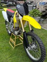 SUZUKI RM-Z 250