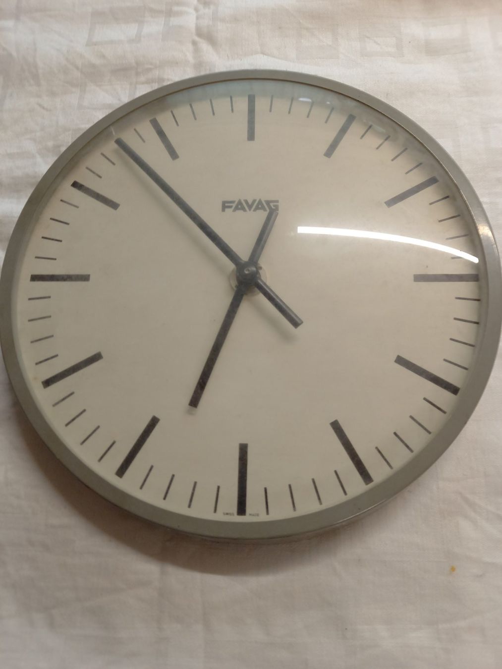Orologi: Bahnhofs-Uhr mit Funk - Empfang – Usato da Buochs venduto da Bronsen46 3