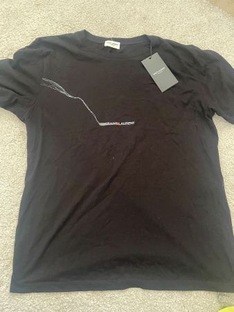 Yves Saint Laurent T-Shirt mit Etikett