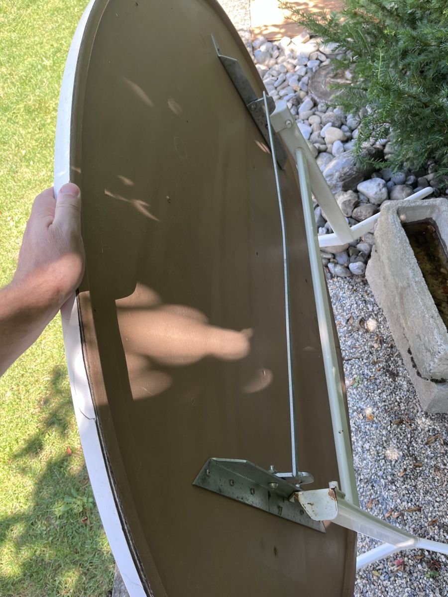 Tische: Ovaler klappbarer Gartentisch – Gebraucht aus Rapperswil BE von blackwaterswiss 2