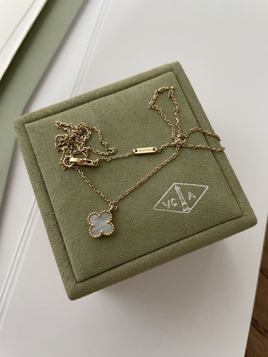 Van Cleef Catenine: Van Cleef and Arpels sweet alhambra – Usato da Lausanne venduto da fashionistagirlie 2