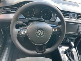 NEU Lederlenkrad VW Passat B8,Crafter,Amarok,T6,Sharan