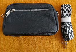 Schicke schwarze Damen Handtasche mit Muster Gurt, neu!