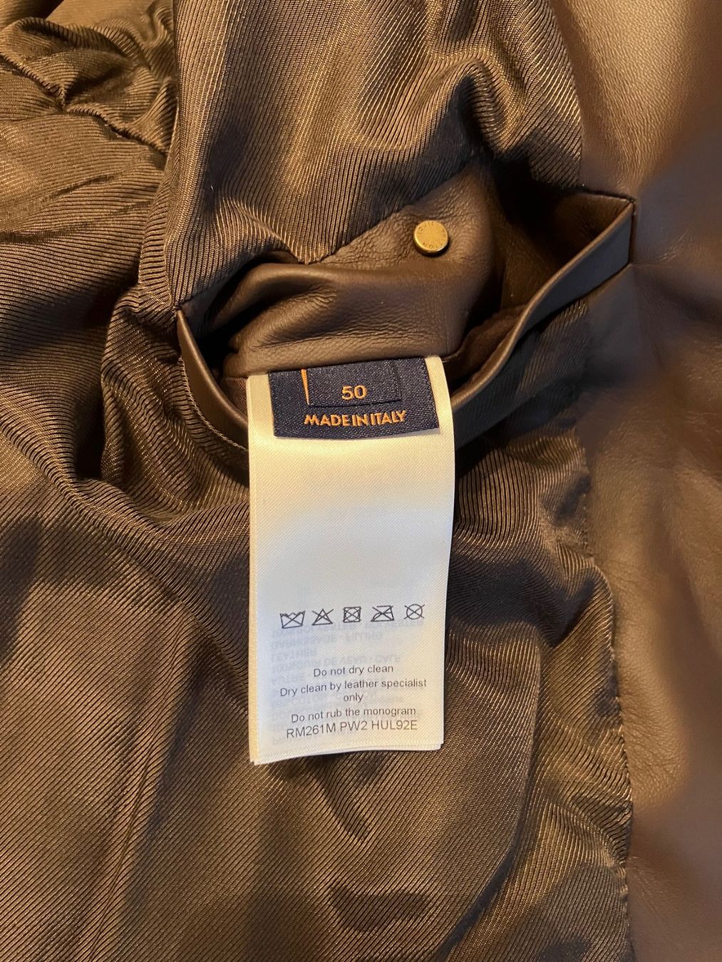 Louis Vuitton Giacche: Louis Vuitton Monogram Pufferjacke Gr. 50 – Nuovo e nell'imballaggio originale da Zäziwil venduto da Bewy1 4