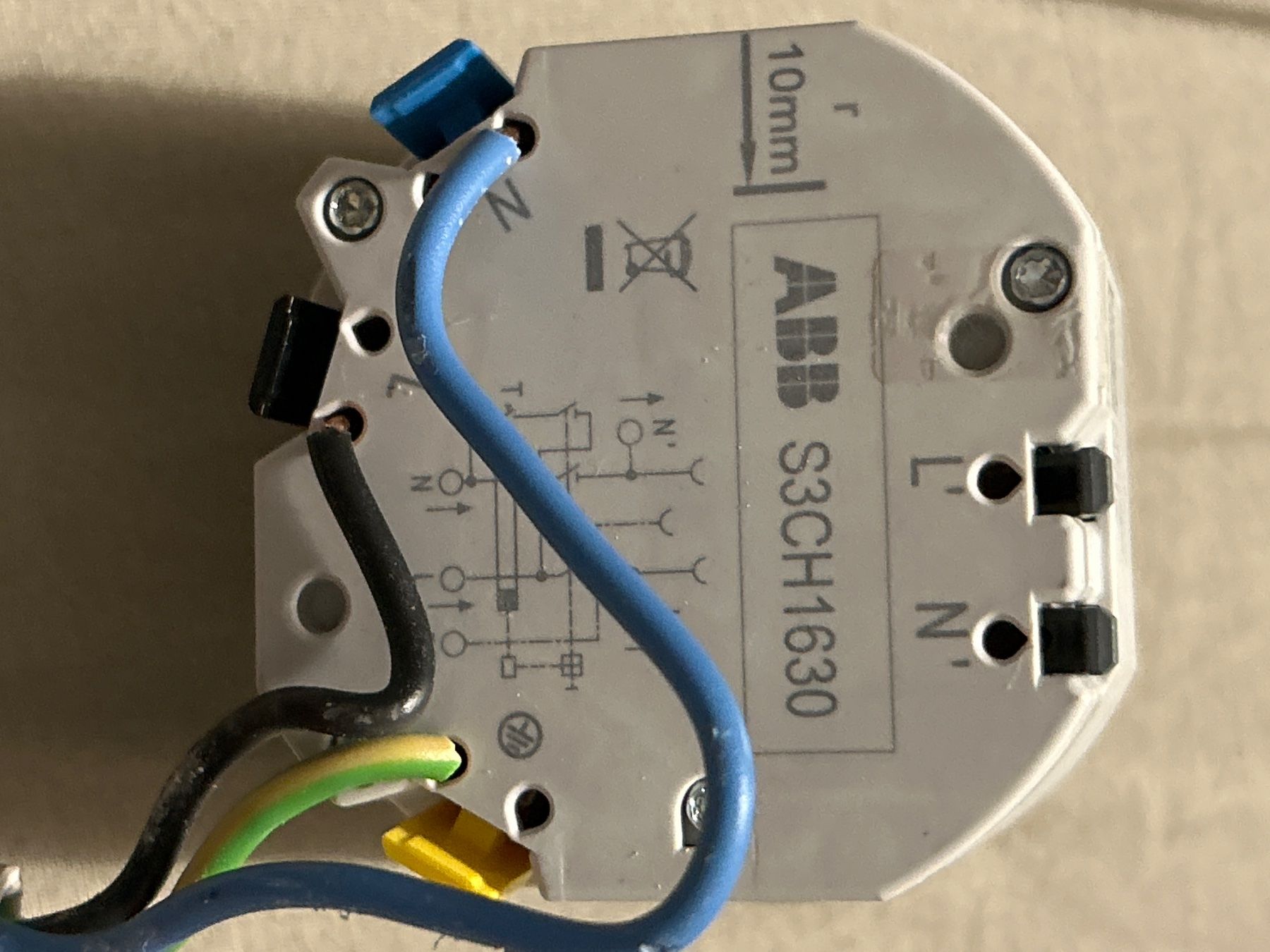 ABB Stecker: FI ABB SidOS ZFS 16A 30mA – Gebraucht aus zürich von pauloreal 2