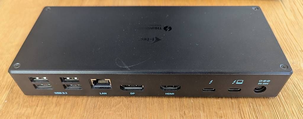 BenQ Monitor: BenQ Bl2711u mit Dockingstation i-tec Tb3tripledockpdch – Usato da Geroldswil venduto da Sandmountain 2