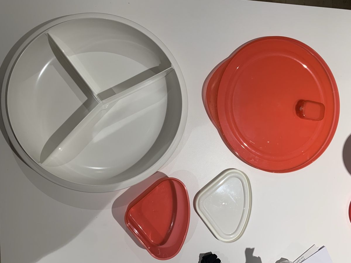 Tupperware Behälter & Ähnliches: Tupperware Servier-Set mit Deckel und Schalen dreiteilig – Neu (gemäss Beschreibung) aus Zürich von ver_sb5p 1