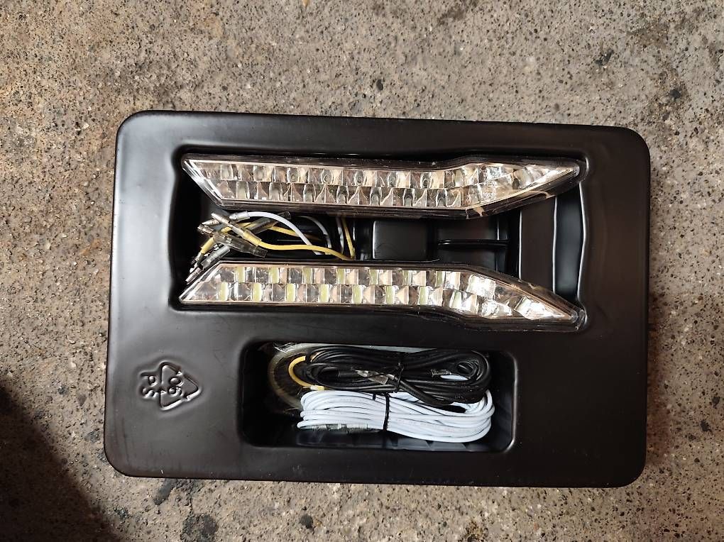 Phares: LED Tagfahrlicht Set AEG LK18 – Neuf (Voir description) à Zürich par yru_ms5j 1