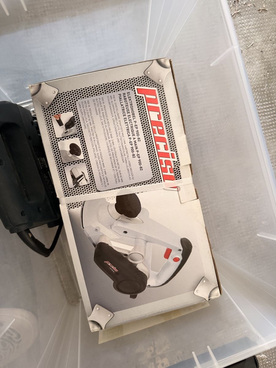 Tutte le macchine: Raboteuse électrique Precision P-EP 900-82, comme neuf – Nuovo e nell'imballaggio originale da Pully venduto da pie_qgp9 1