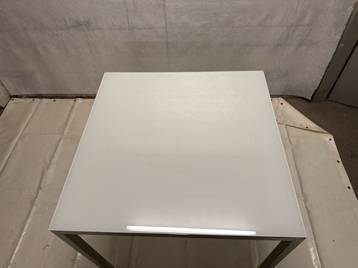 Tische: Rechteckiger Metall Glastisch 85 cm – Gebraucht aus Grenchen von swiss.antiques 3