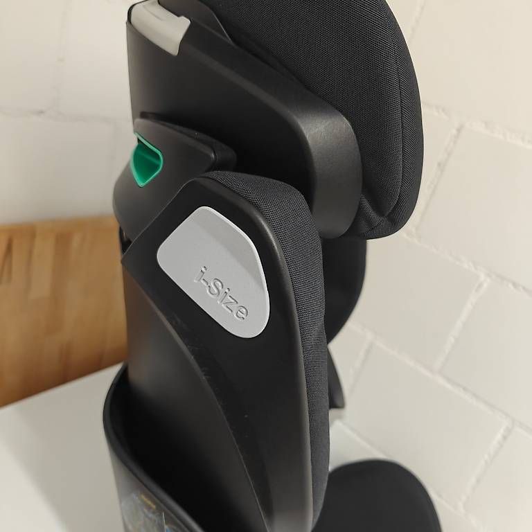 Maxi-Cosi Seggiolini per auto: Maxi-Cosi Kindersitz Kore Pro - graphite – Usato da Birmenstorf AG venduto da mkunac 4