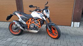 KTM 690 Duke R